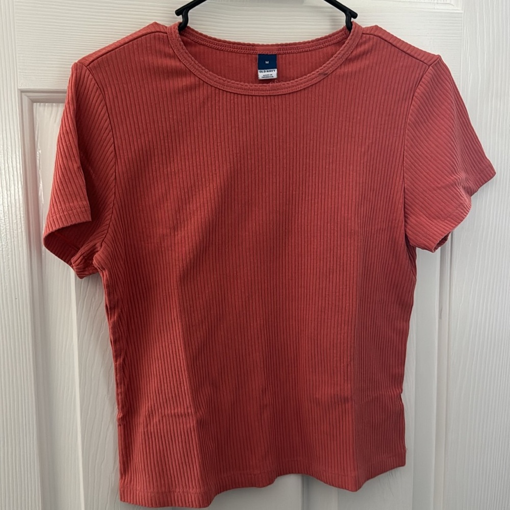 Old Navy Pink Crew Neck Shirt - Size M